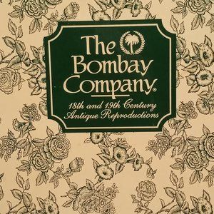 THE BOMBAY COMPANY MAHOGANY WOOD NEW ENGLAND WALL SHELF